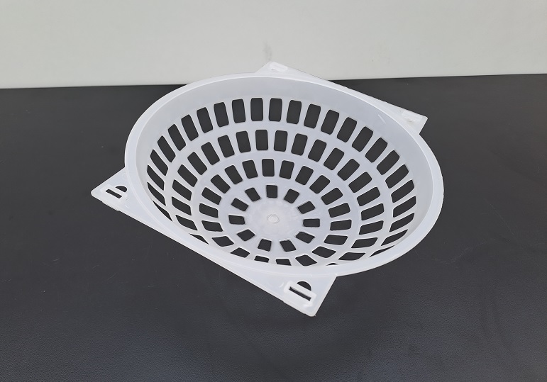 Cuibar plastic alb 24 cm